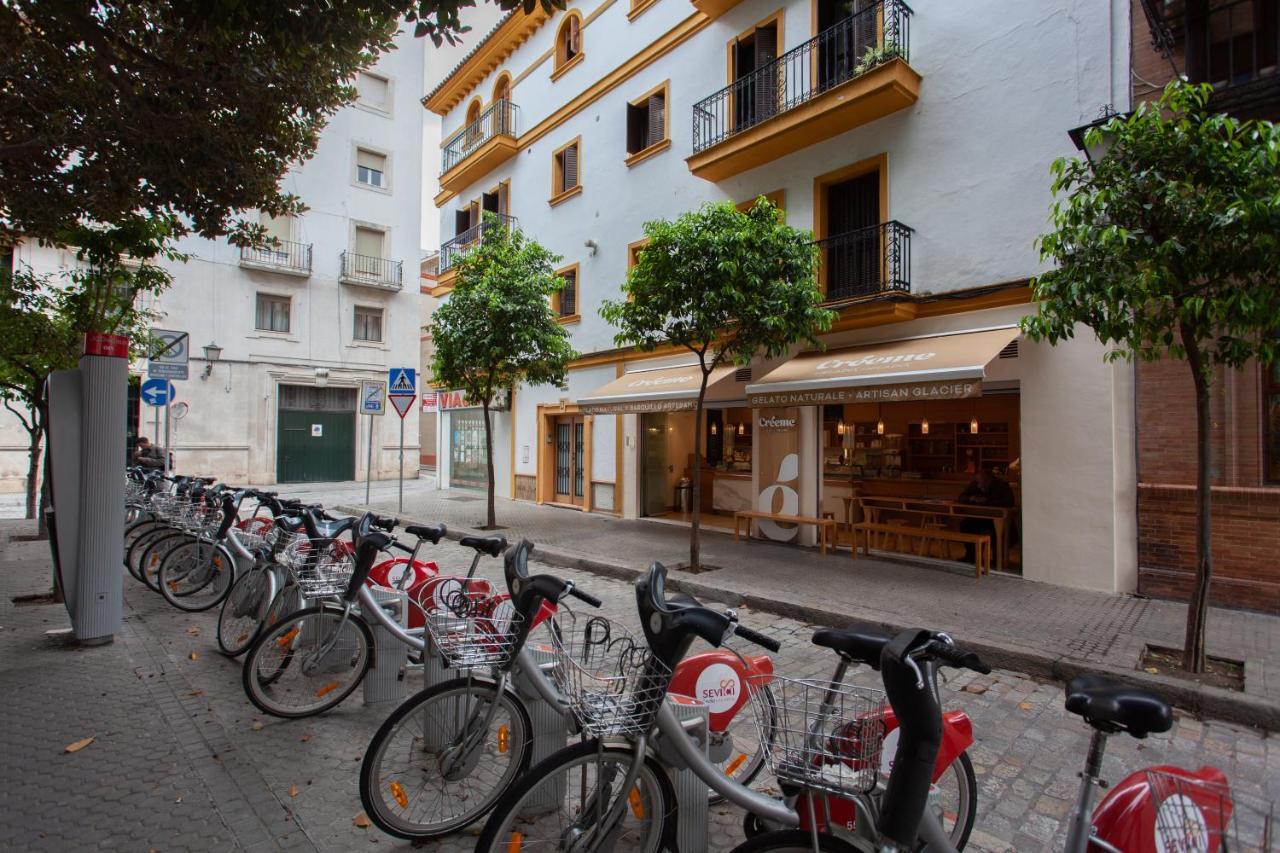 Pikis Apartment Center 1 Sevilla Eksteriør bilde