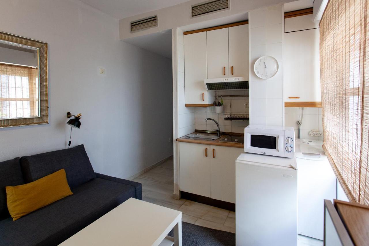 Pikis Apartment Center 1 Sevilla Eksteriør bilde