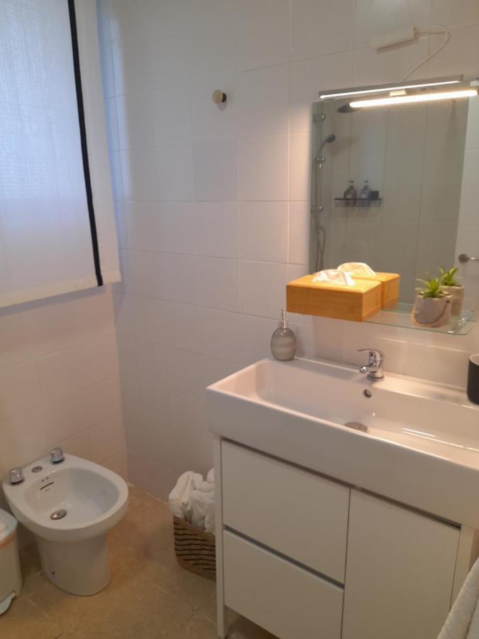 Pikis Apartment Center 1 Sevilla Eksteriør bilde
